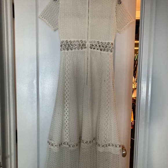 Maje white crochet and grommet dress  Maje Size 2 which equals a 38 or M - Picture 4 of 8